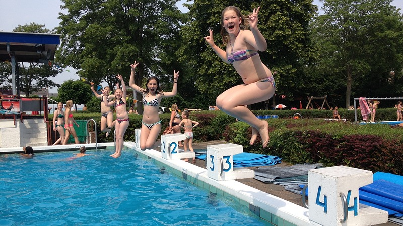 Pump up the Beach Party voor jeugd bij Zwembad de Bever