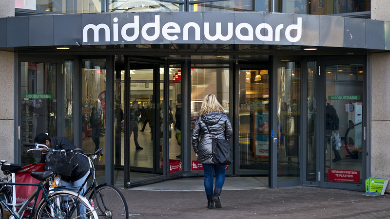 Winkelcentrum Middenwaard en LINDA.Foundation steunen arme gezinnen