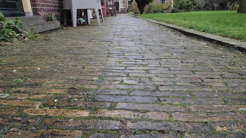 Van Alckmaer belooft glibberig pad Ringershofje te gaan onderhouden