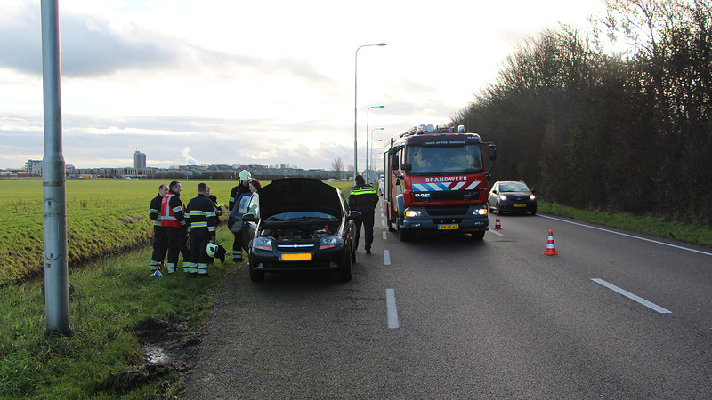 Zwaar rokende auto had waarschijnlijk kapotte koppakking