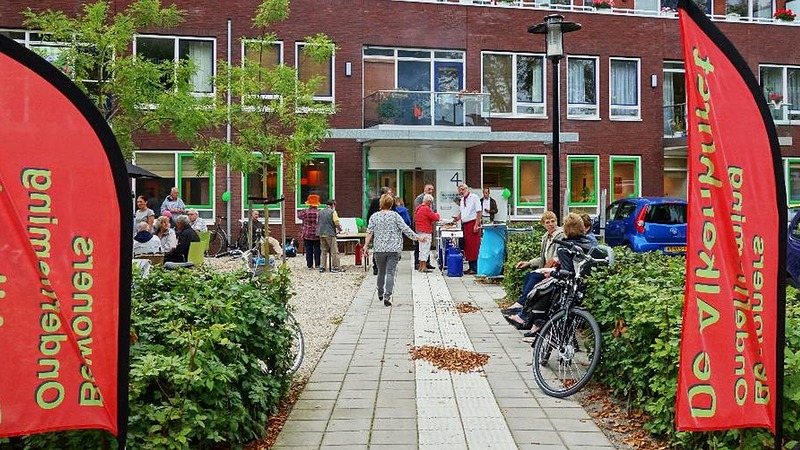 Wijkbewoners vertellen reis- en natuurverhalen met prachtige foto's in De Alkenhorst