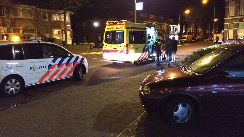 Fietser zonder licht licht gewond bij aanrijding Kennemerstraatweg