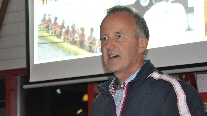 Succesvolle eerste Roeicafé in Alkmaar met lezing Nico Rienks (FOTO)