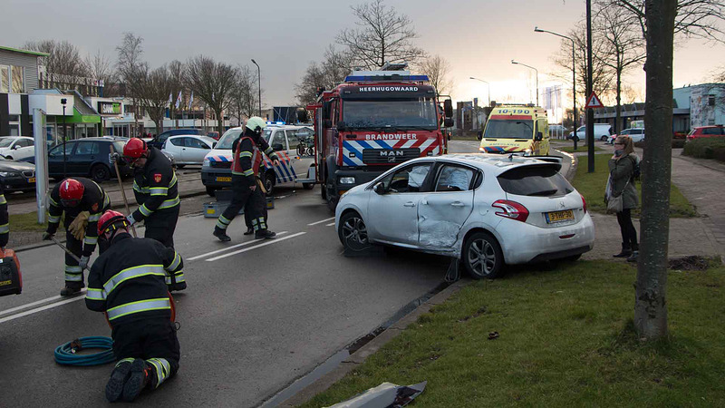 Automobilist gewond bij aanrijding op Industriestraat