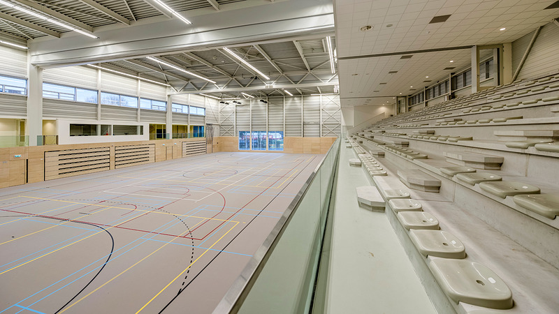 Zaalvoetbaltoernooi met ‘strijd der titanen’ in sportcomplex De Meent