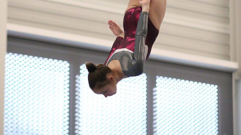 Trampolinespringers Triffis vliegend van start met medailleregen