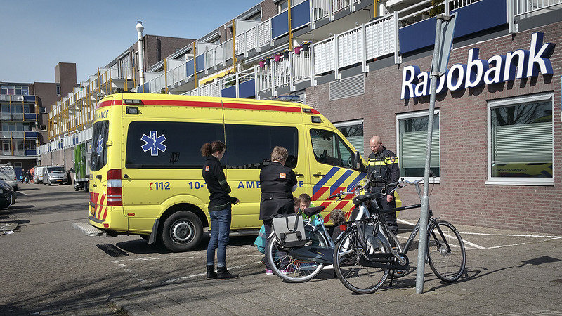 Fietster naar ziekenhuis na val met elektrische fiets