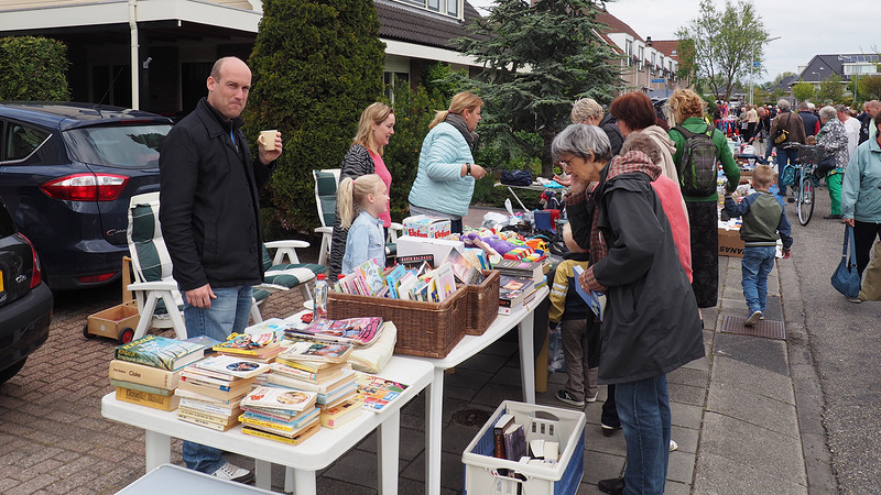 Straatrommelmarkt in Noord-Scharwoude op Hemelvaartsdag
