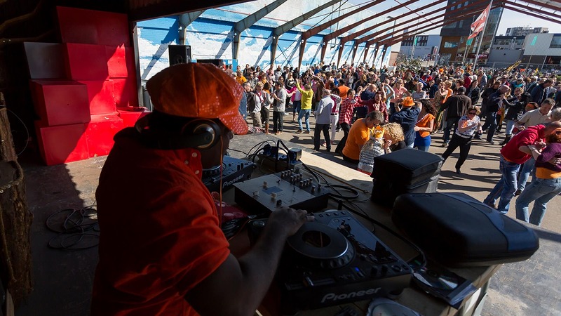 Funky Koningsdag bij HAL25 met muziek, workshops en lekker eten