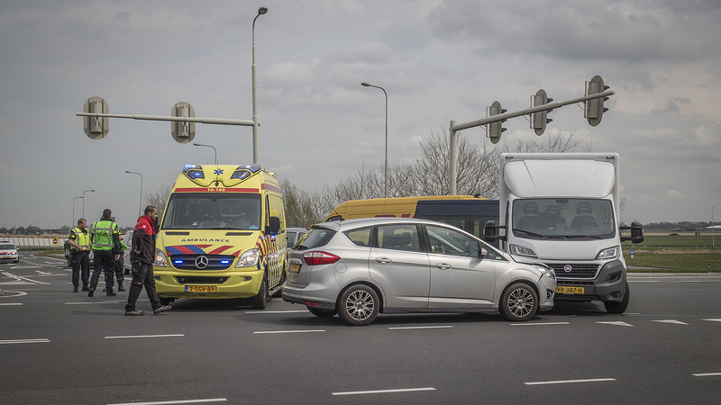 Ongeval na negeren rood verkeerslicht