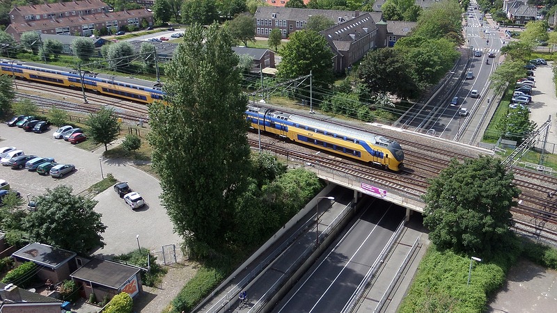 Geen extra treinen tijdens sluiting Velsertunnel, wel onderzoek Kennemerlijn