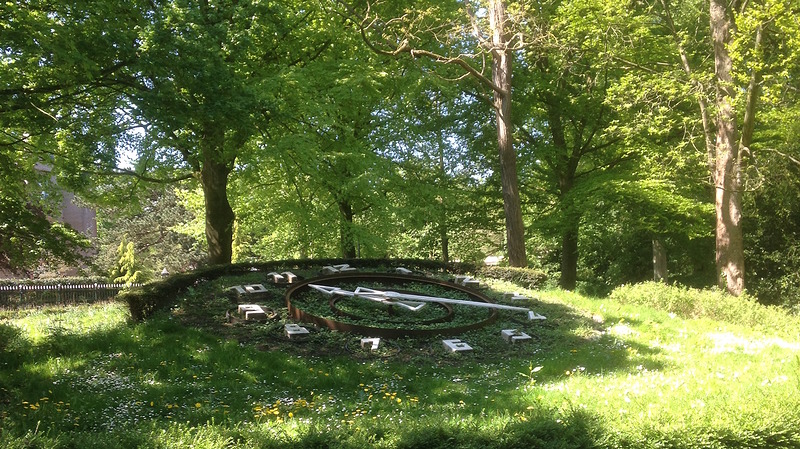 BAS: De Alkmaarse Bloemenklok ligt er treurig bij