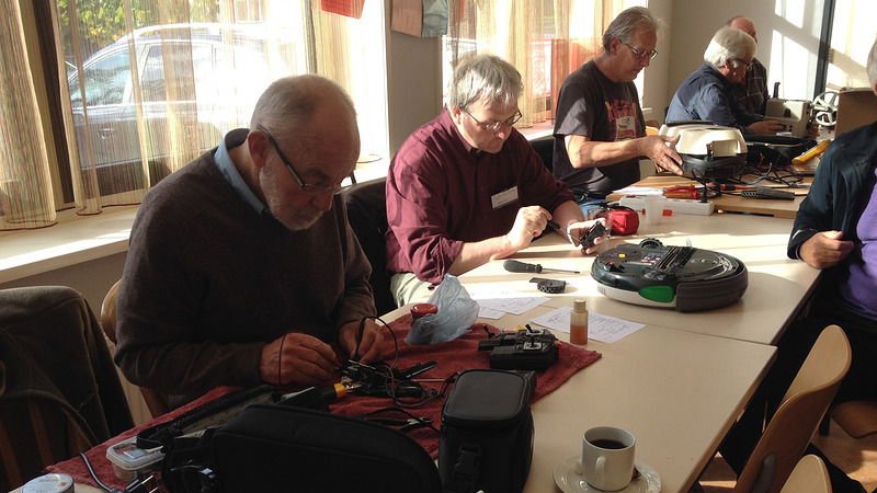 Repair Café in Sociale Winkel in winkelcentrum Broekerveiling op 8 juni