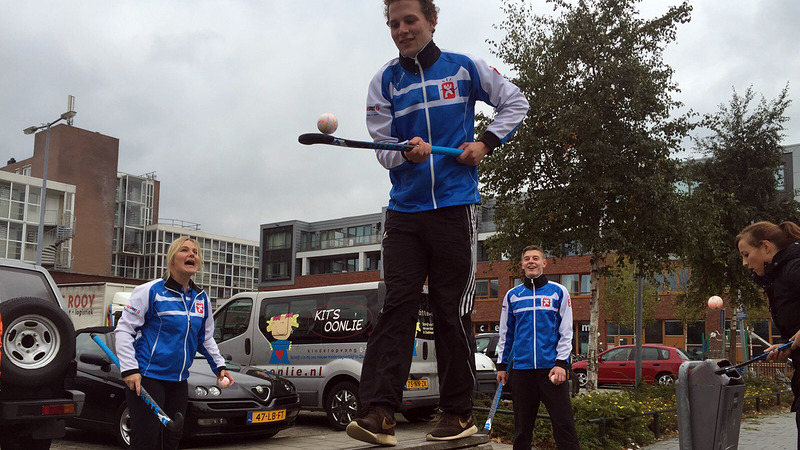 Sportinstuif en stadsfinale streethockey in sportcomplex De Meent