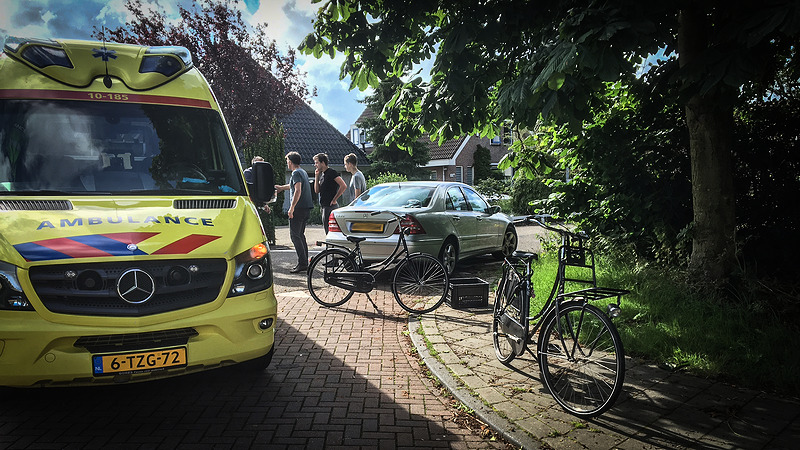 Fietsster snijdt bocht af met aanrijding tot gevolg 