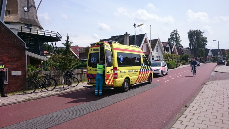 Fietser gewond, vermoedelijk door gebruik mobiel