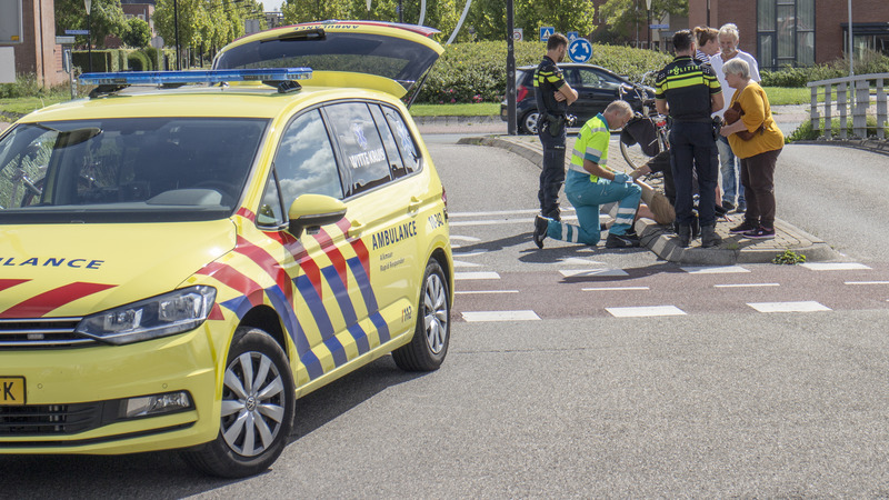 Fietser gewond bij aanrijding Oostertochtpad