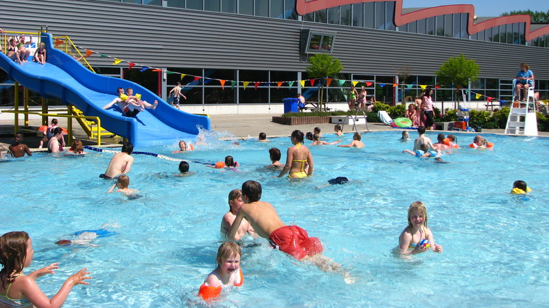 Buitenbadseizoen Hoornse Vaart met een week verlengd