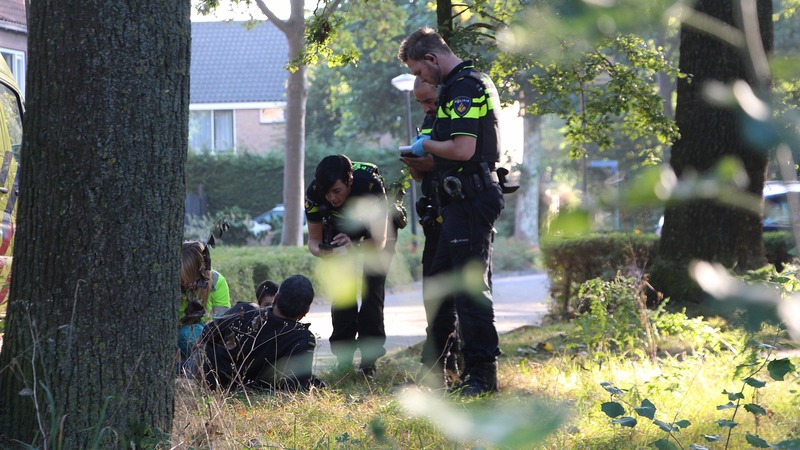 Mogelijke enkelbreuk tijdens redding kind uit sloot