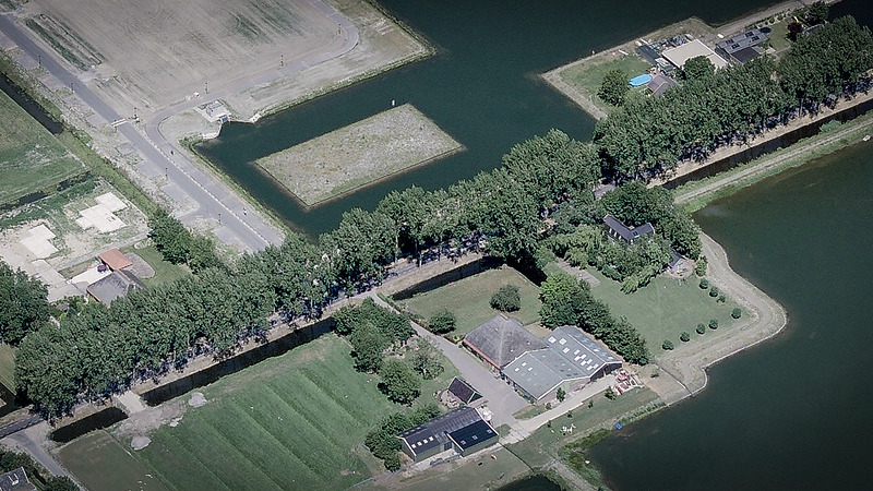 Kijkje nemen bij archeologisch onderzoek Middenweg-Zuid