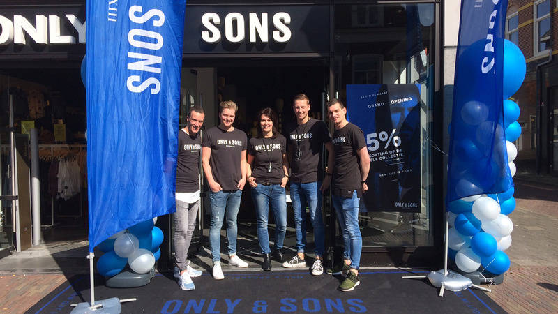 ONLY & SONS opent deuren aan de Laat