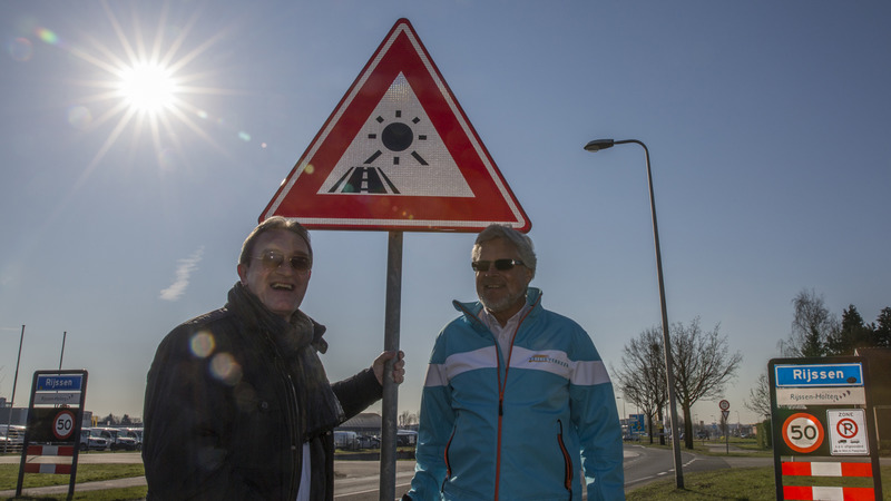 Nieuw verkeersbord 'Pas op: laagstaande zon