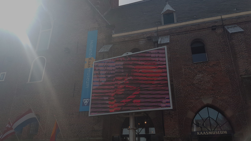 Groot scherm op Waagplein voor Bekerfinale AZ-Vitesse