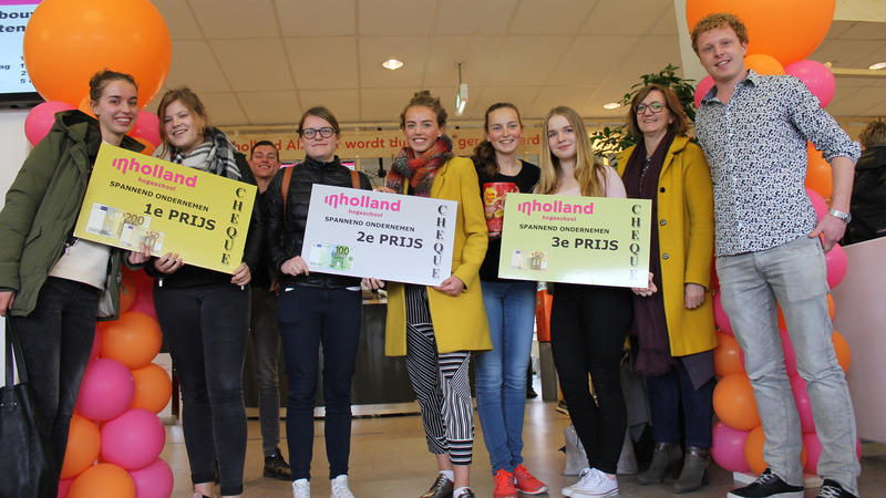 Isa Verëll en Yasmine Hulshoff van PCC Alkmaar winnen Spannend Ondernemen