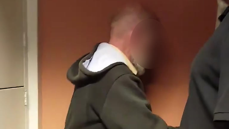 Aangifte gedaan tegen vermeende pedofiel uit Hoefplan