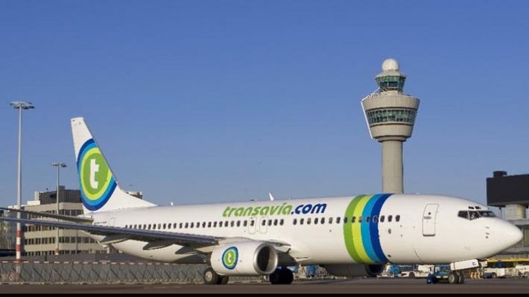 Boeing 737 vliegt na mankement opvallend laag ten noorden Alkmaar
