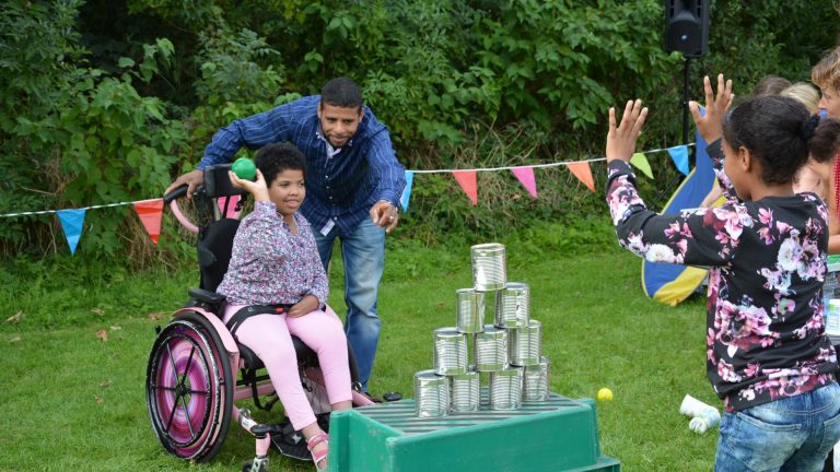 Feestelijke middag voor kinderen met een beperking en hun familie ?