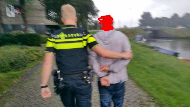 Dief in de kraag gevat na 50 meter vlinderslag