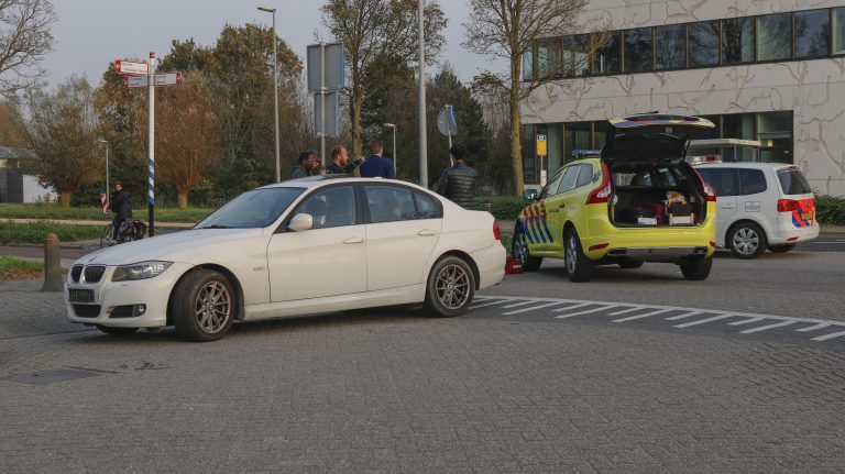 Fietser gewond na aanrijding Hertog Aalbrechtweg