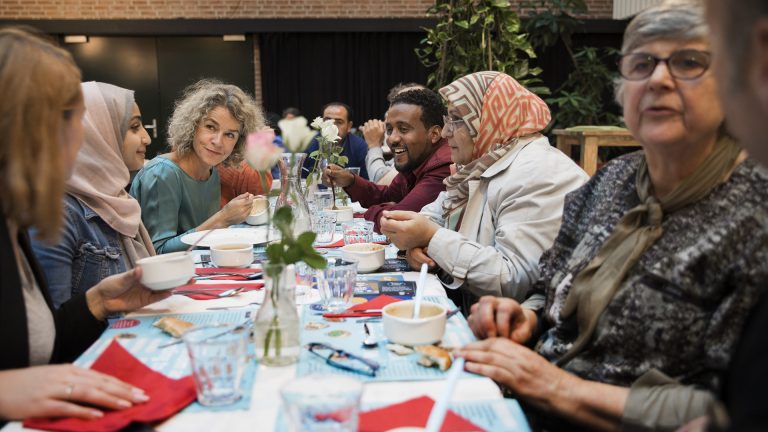 Mantelzorgers ontmoeten elkaar bij Resto VanHarte ?