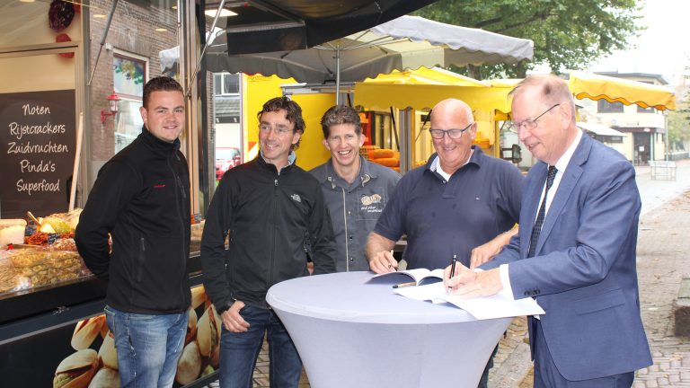 Weekmarkt Broek op Langedijk genomineerd voor titel ‘Beste markt van Nederland’