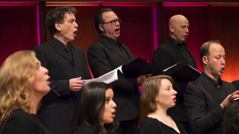 Nederlands Kamerkoor en Philharmonisch Orkest samen in Grote Kerk ?