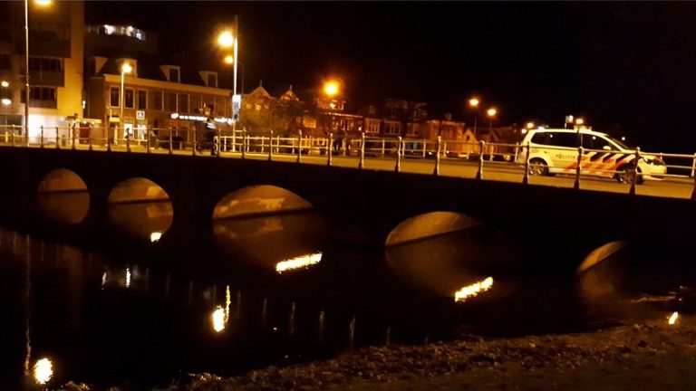Verwarring over Alkmaarse bruggen bij melding ‘persoon te water’
