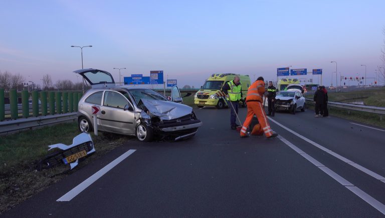 Frontale aanrijding op N244 bij Alkmaar