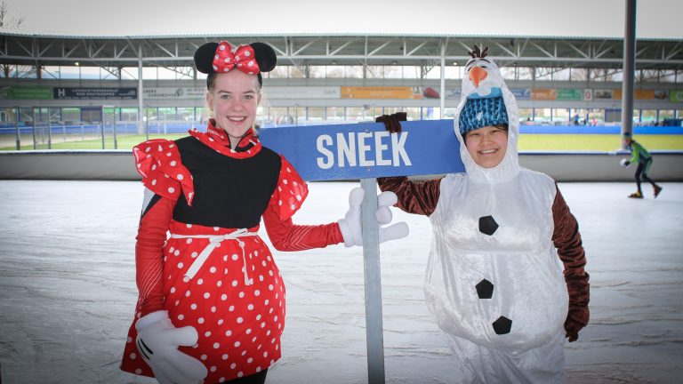 Schaatsjeugd rondt schaatsseizoen af met feestelijke Elf Stedentocht