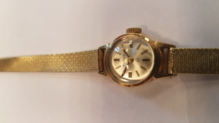 Politie zoekt eigenaresse horloge en getuigen voorval in West-Graftdijk