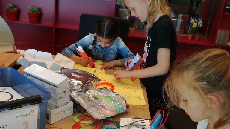 Om de week Lab 8+ in bibliotheken Alkmaar en Heerhugowaard ?