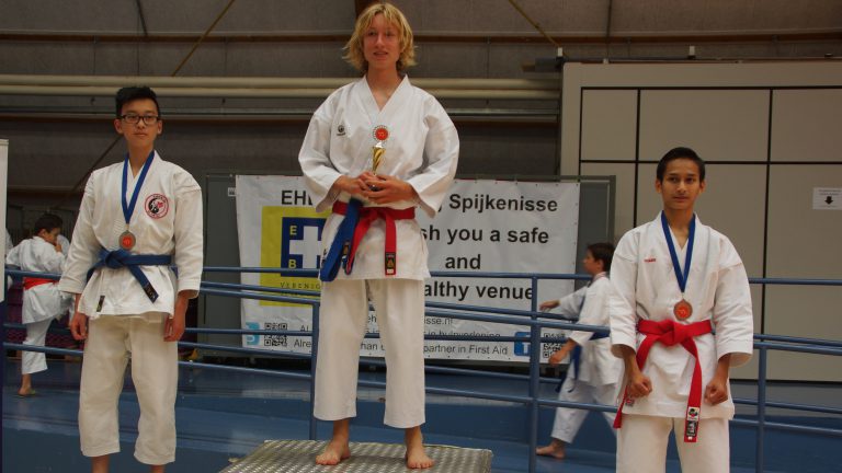 Karateka’s Funakoshi sluiten seizoen succesvol af