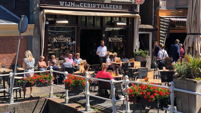 Twee Alkmaarse terrassen in Misset Horeca Top 100