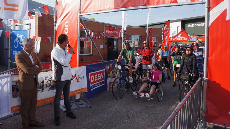 Fiets4Daagse van start bij Sportpaleis Alkmaar