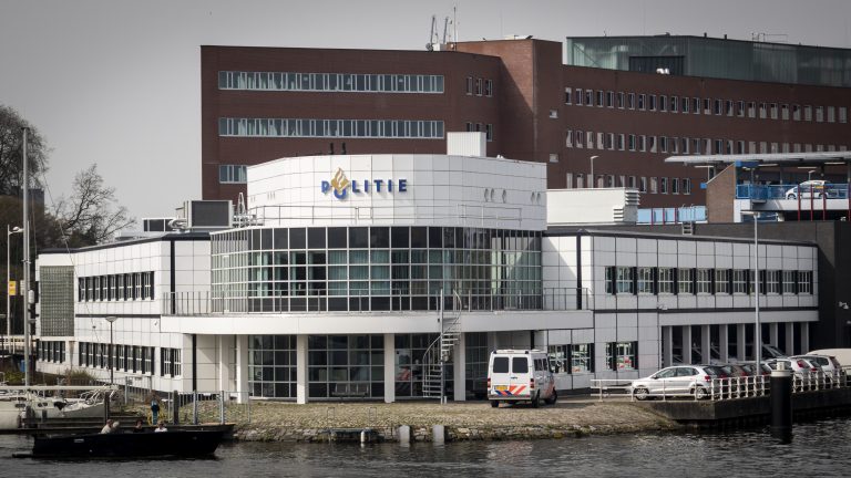 Dubbele aanhouding na achtervolging en vluchtpoging