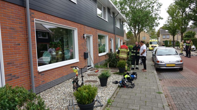 Veel rook door brand in warmptepomp van huis aan C. Huygensstraat