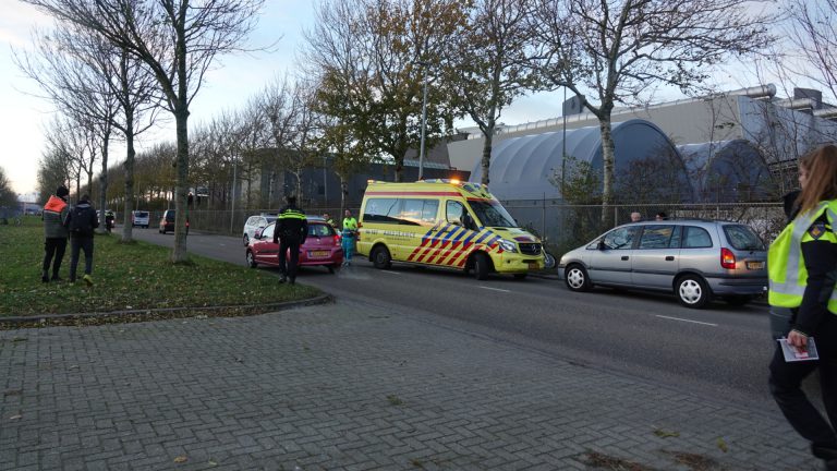 Motorrijder raakt gewond tijdens valpartij op Topaasweg