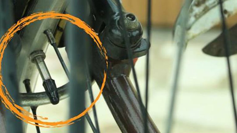 Fietsendieven actief rond Middenwaard, ook fietstassen leeggehaald