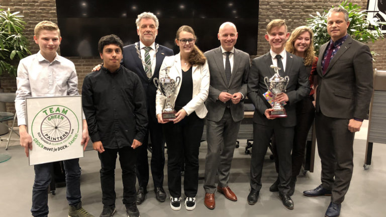 Damian Schenk beste debater in Waardse Jongerengemeenteraad