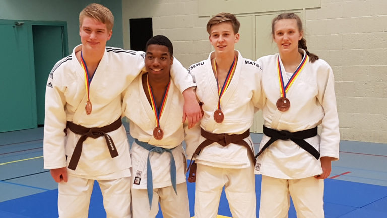 Dan-graden en NK tickets voor judoka’s Randers Budosporten